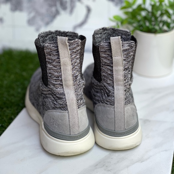 APL CHELSEA BOOTIES Size 10.5 black n white👟 - Picture 7 of 9